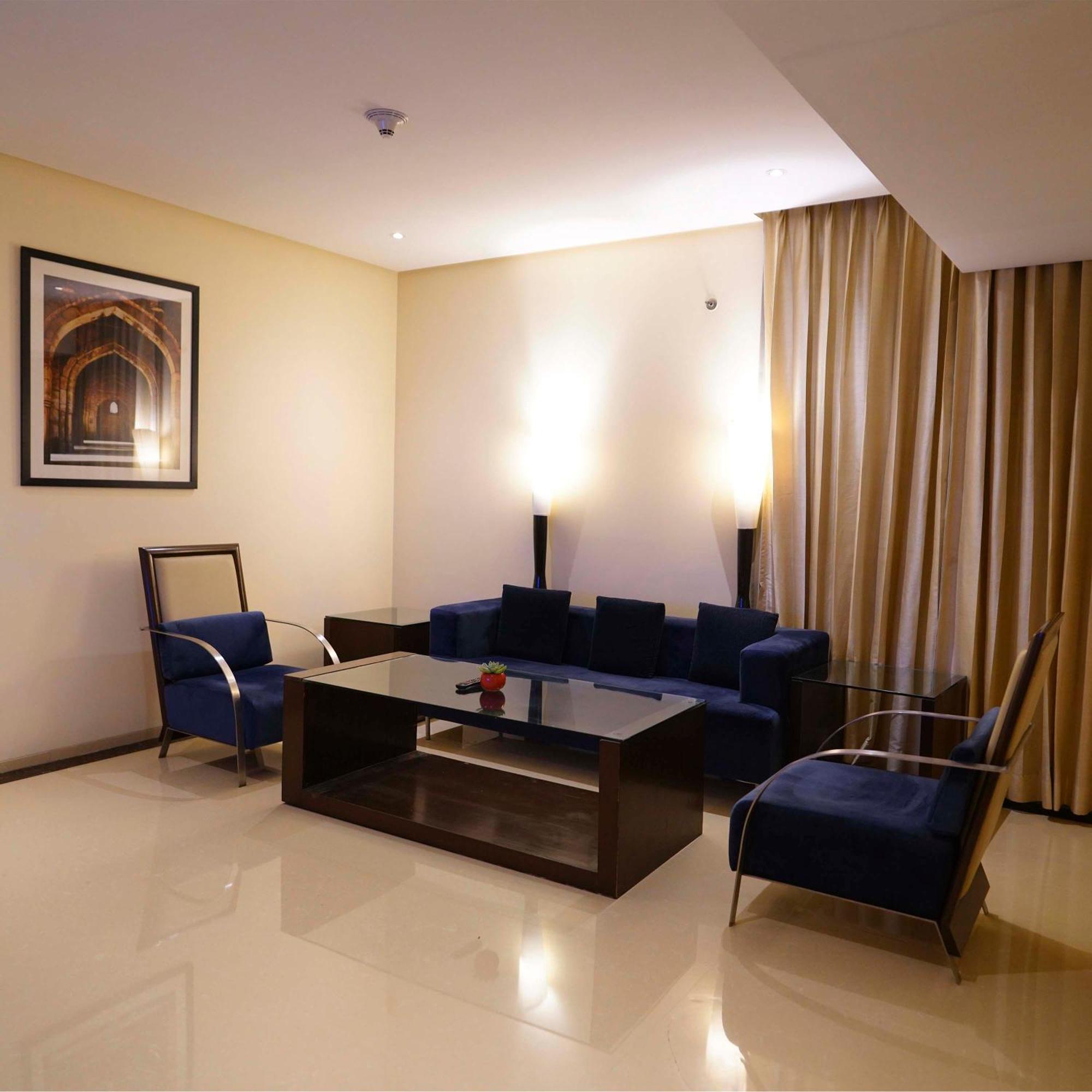 Hotel Radisson Blu Marina Connaught Place
